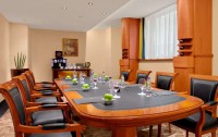   Kempinski Hotel Corvinus 5*  22