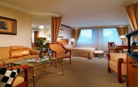   Kempinski Hotel Corvinus 5*  21