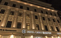   Hotel Carat 4*  13