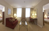   Millennium Court - Marriott Executive Apartments 4*  14