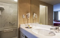   Millennium Court - Marriott Executive Apartments 4*  7