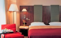   Nh Budapest City 4*  7