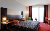   Greenfield Hotel Golf & Spa 4*  13