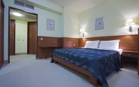   Hotel Benczur 3*  4