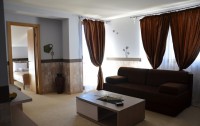   Milmari Resort 3*  67