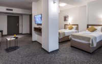   Hotel Fontana 4*  93