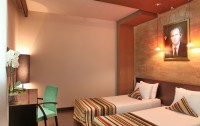   Design Hotel Mr. President 4*  36