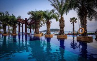   Holiday Inn Resort Yalong Bay 5*  18