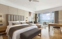   Wyndham Sanya Bay 5*  12