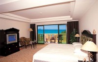   Universal Resort Yalong Bay Sanya Hotel 5*  10