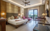 Yalong Bay Villas & Spa 5*  3