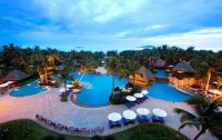   Holiday Inn Resort Sanya Bay 5*  10