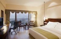 Holiday Inn Resort Sanya Bay 5*  5