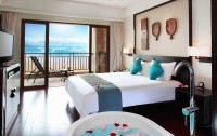   Howard Johnson Resort Sanya Bay 4*  6