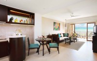   Howard Johnson Resort Sanya Bay 4*  5