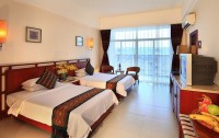   Yelan Bay Hotel 4*  9