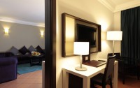   Kenzi Europa Hotel 4*  40