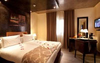   Dellarosa Hotel Suites & Spa 4*  22