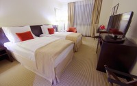 Crowne Plaza 4*  5