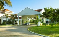 Sarova Whitesands Beach Resort & Spa 4*  2