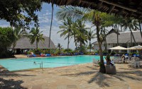   Voyager Beach Resort 4*  29