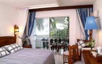   Voyager Beach Resort 4*  4