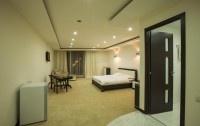 Amber Hotel 3*  4