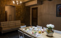   Apricot Hotel & Suites 4*  12