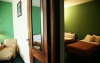   Ararat Hotel 4*  8