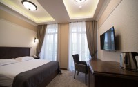   Boulevard Hotel 3*+  6