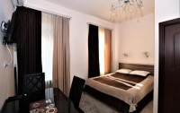 Comfort House Hotel 3*  4