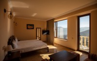   Lastiver Resort Hotel 4*  10