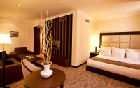   National Hotel 5*  1