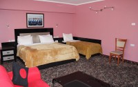 Erebuni Hotel 4*  3