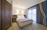   Alex Resort & Spa Hotel  4*  60