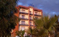   Alex Resort & Spa Hotel  4*  77