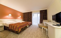   Alex Resort & Spa Hotel  4*  54