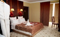   Alex Resort & Spa Hotel  4*  17