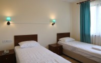   Lucette Guest House  3*  9