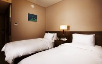   Manu Hotel 4*  10