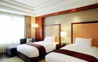   Lotte Hotels World 5*  38