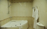 Ganjali Plaza Hotel 4*  2