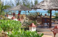   Reef & Beach Resort 3*  14