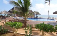   Reef & Beach Resort 3*  10