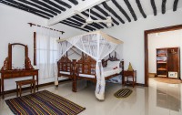   Ras Michamvi Beach Resort 3*  7