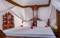   Ras Michamvi Beach Resort 3*  6