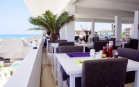 Sunseabar Beach Hotel 4*  3