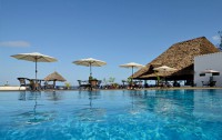   Amaan Nungwi Beach Resort (bungalows) 3*  18