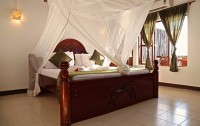   Amaan Nungwi Beach Resort (bungalows) 3*  15