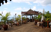   Langi Langi Beach Bungalows 3*  15